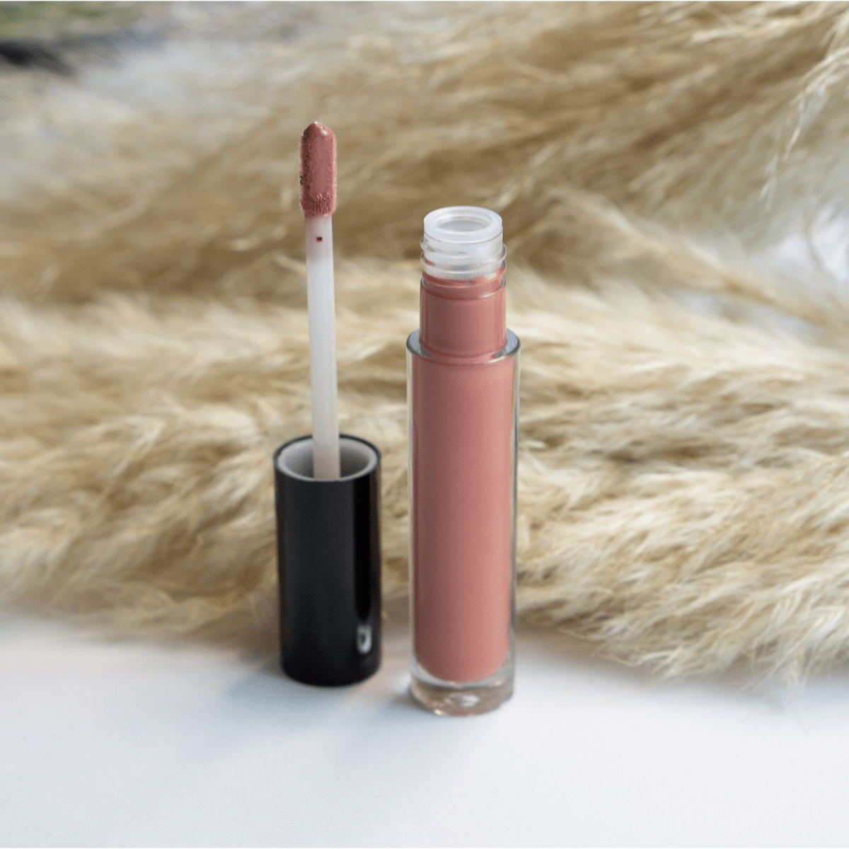 Lip Gloss - Nude - lusatian